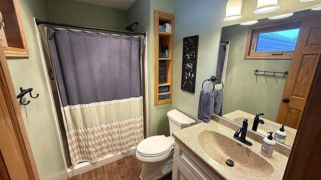 W1758 Spring Prairie ROAD, Burlington, WI 53105