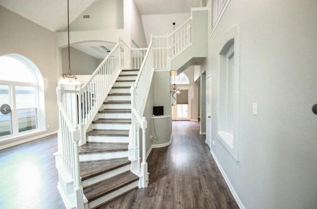 10407 Redwood Drive, Baytown, TX 77523