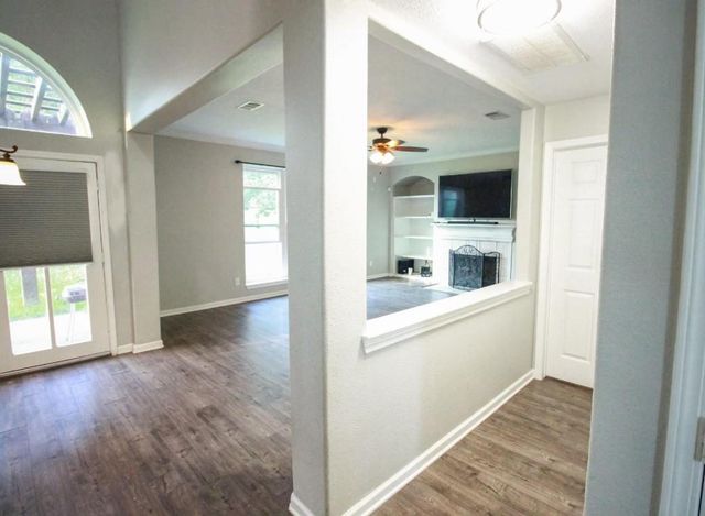 10407 Redwood Drive, Baytown, TX 77523