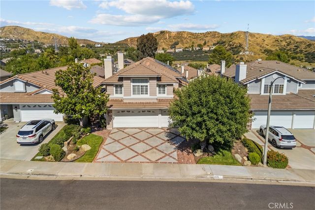 28350 Welfleet Lane, Saugus, CA 91350