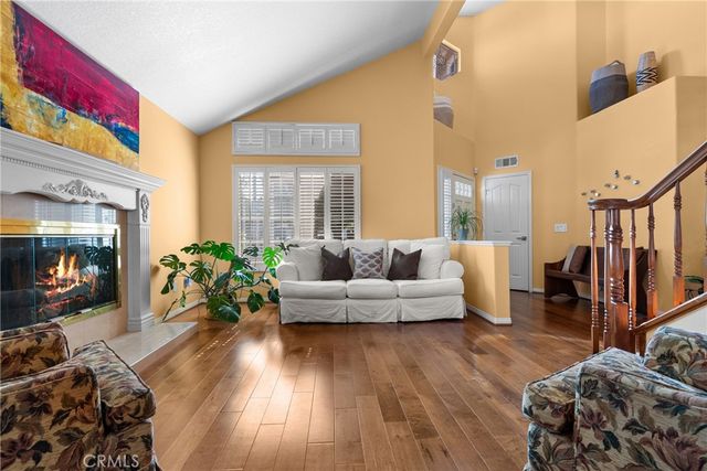 28350 Welfleet Lane, Saugus, CA 91350