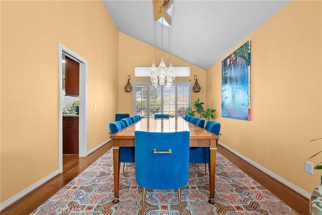 28350 Welfleet Lane, Saugus, CA 91350