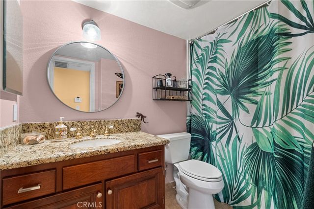 28350 Welfleet Lane, Saugus, CA 91350