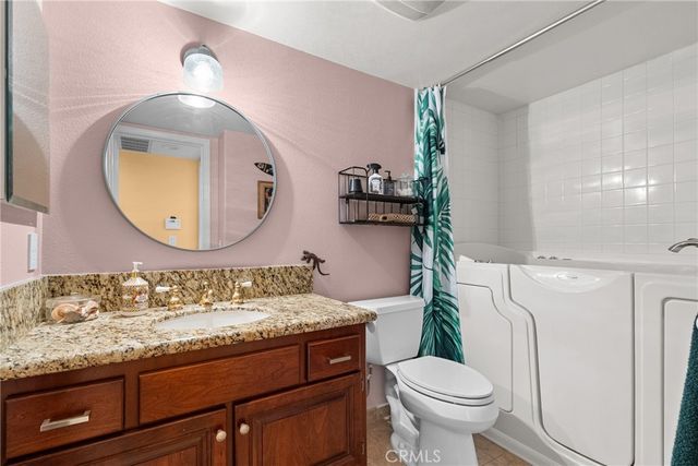 28350 Welfleet Lane, Saugus, CA 91350
