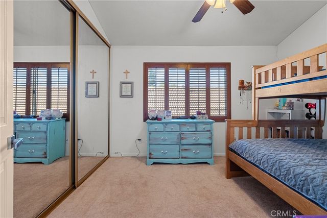 28350 Welfleet Lane, Saugus, CA 91350