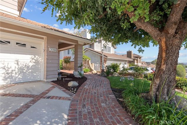 28350 Welfleet Lane, Saugus, CA 91350