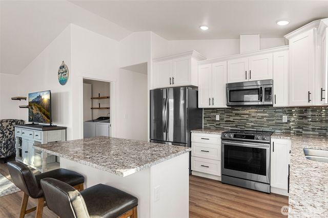 1110 Ocean Shores Boulevard SW, Ocean Shores, WA 98569