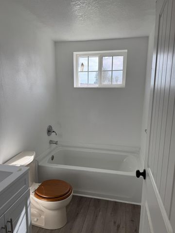 28640 Ward Street, Madera, CA 93638