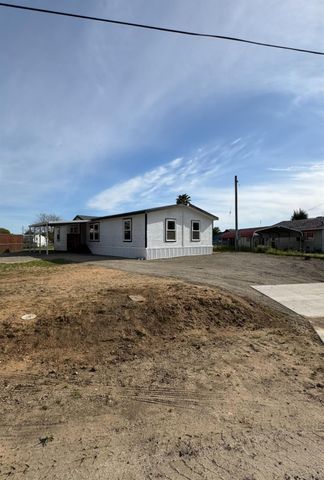 28640 Ward Street, Madera, CA 93638