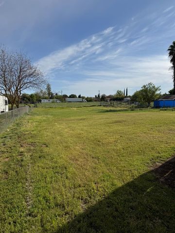 28640 Ward Street, Madera, CA 93638
