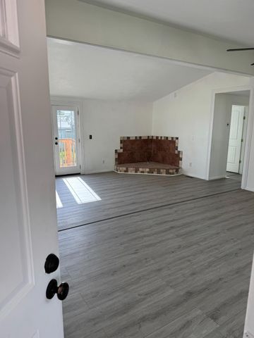 28640 Ward Street, Madera, CA 93638