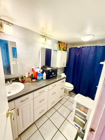 711 Springdale Circle, Palm Springs, FL 33461