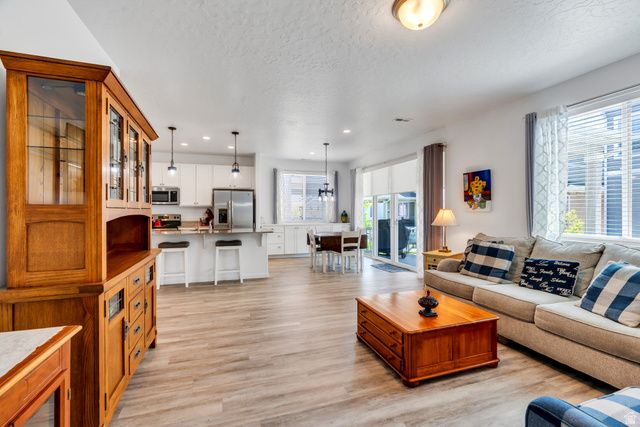1441 W 250 N, Pleasant Grove, UT 84062