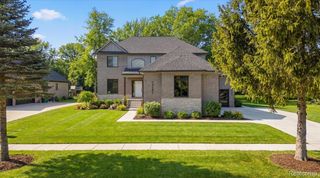 49585 White Mill Drive, Shelby Charter Township, MI 48317