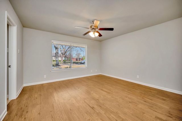 4566 Thunder Road, Dallas, TX 75244