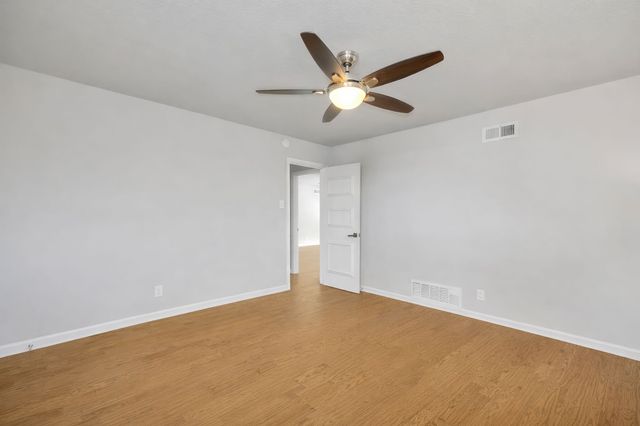 4566 Thunder Road, Dallas, TX 75244