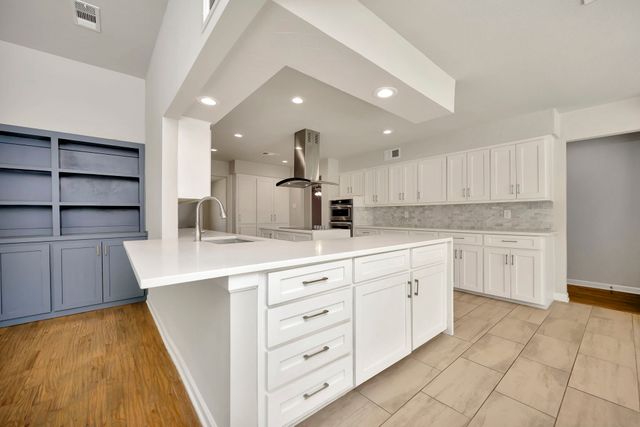 4566 Thunder Road, Dallas, TX 75244