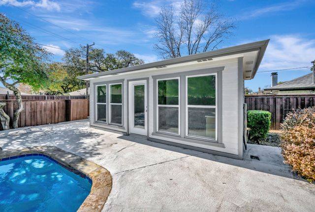 4566 Thunder Road, Dallas, TX 75244