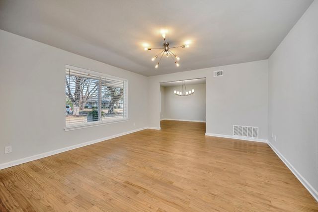 4566 Thunder Road, Dallas, TX 75244