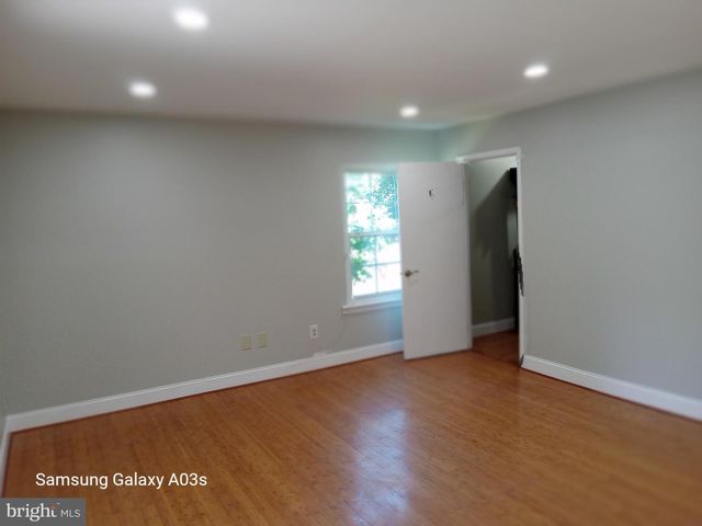 649 HERNDON PKWY, Herndon, VA 20170