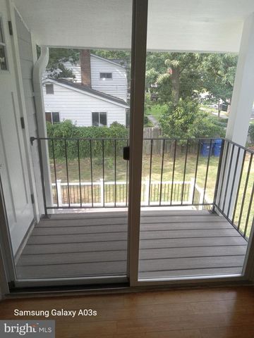 649 HERNDON PKWY, Herndon, VA 20170