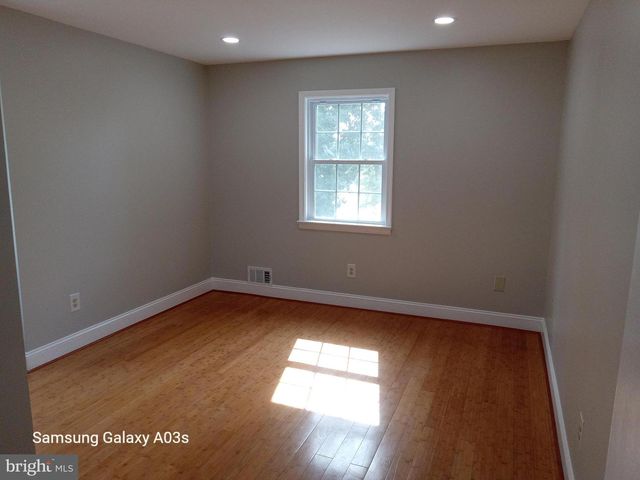 649 HERNDON PKWY, Herndon, VA 20170