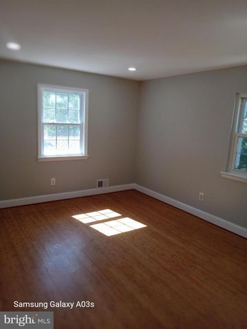649 HERNDON PKWY, Herndon, VA 20170