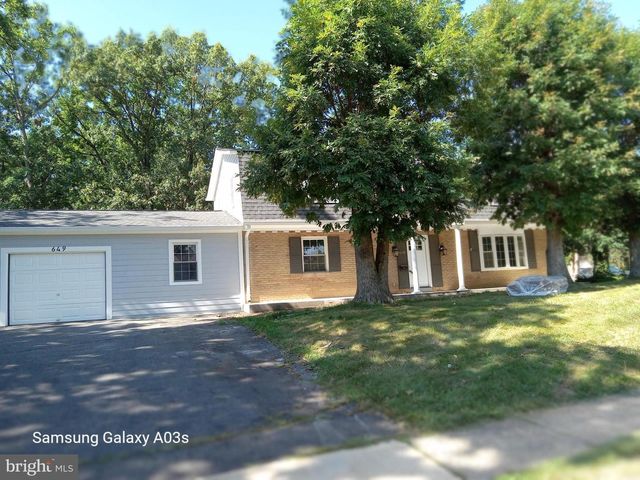 649 HERNDON PKWY, Herndon, VA 20170