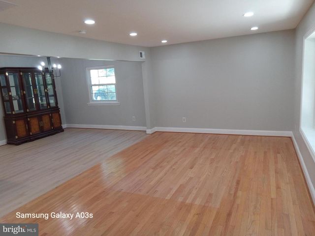 649 HERNDON PKWY, Herndon, VA 20170