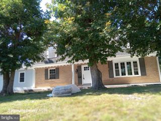 649 HERNDON PKWY, Herndon, VA 20170