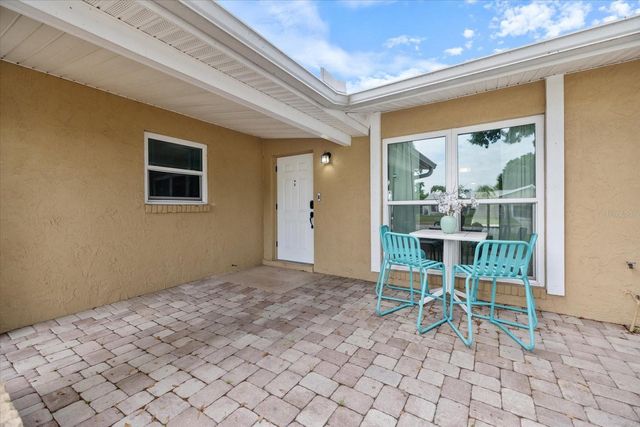 818 PLUM TREE LANE, Sarasota, FL 34243