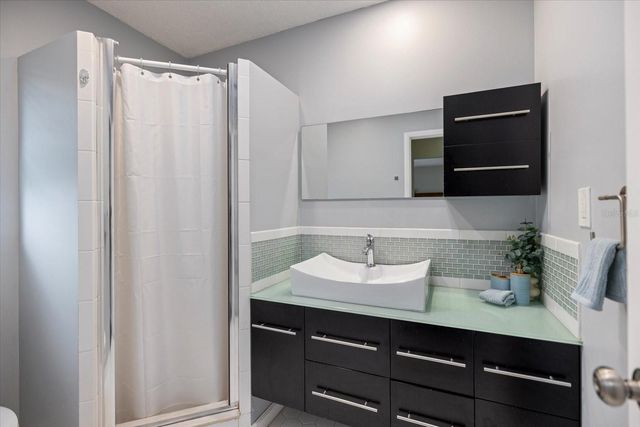 818 PLUM TREE LANE, Sarasota, FL 34243