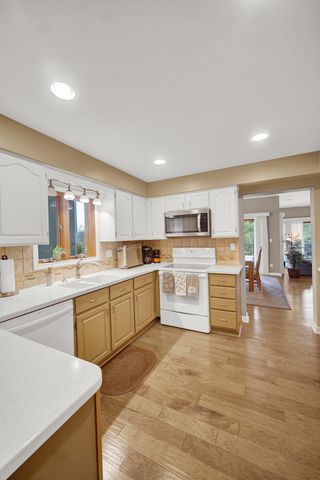 891 Exeter Turn E-1, Bourbonnais, IL 60914