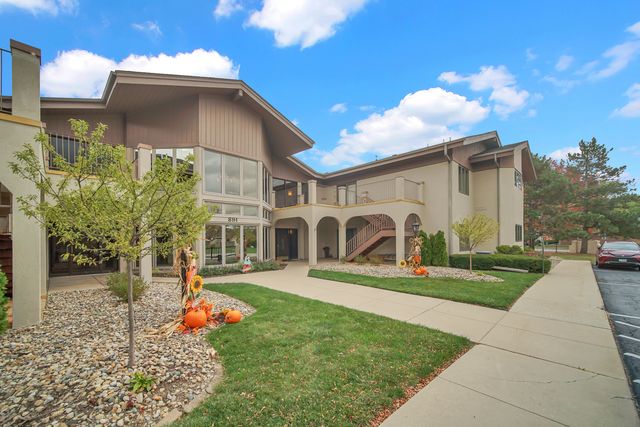 891 Exeter Turn E-1, Bourbonnais, IL 60914