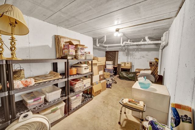 891 Exeter Turn E-1, Bourbonnais, IL 60914