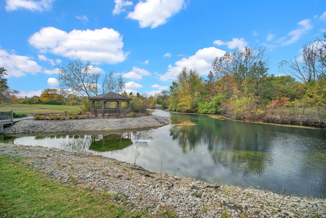 891 Exeter Turn E-1, Bourbonnais, IL 60914