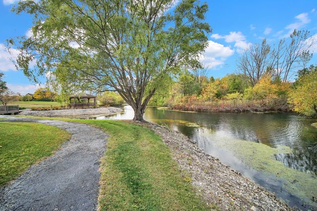 891 Exeter Turn E-1, Bourbonnais, IL 60914