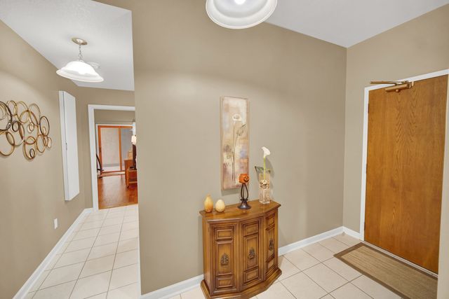 891 Exeter Turn E-1, Bourbonnais, IL 60914