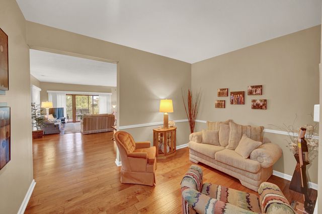 891 Exeter Turn E-1, Bourbonnais, IL 60914