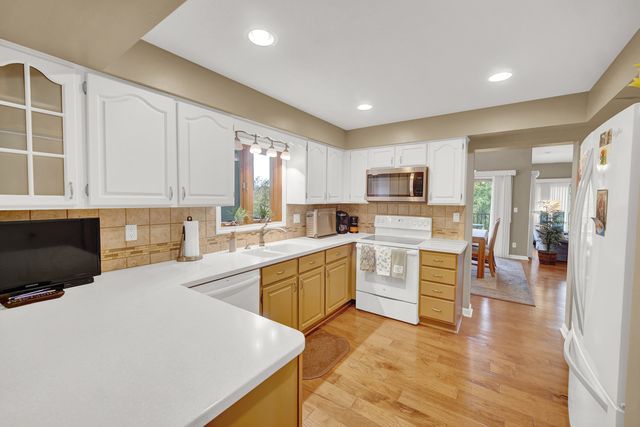 891 Exeter Turn E-1, Bourbonnais, IL 60914