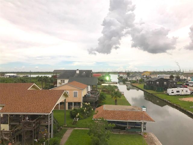 7115 Stingray Street, Hitchcock, TX 77563