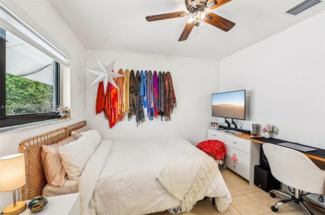 1901 NW S River Dr 16B, Miami, FL 33125