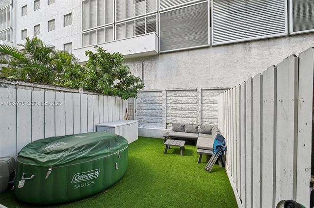 1901 NW S River Dr 16B, Miami, FL 33125