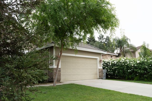 1502 Cloverfield Ct, Atwater, CA 95301