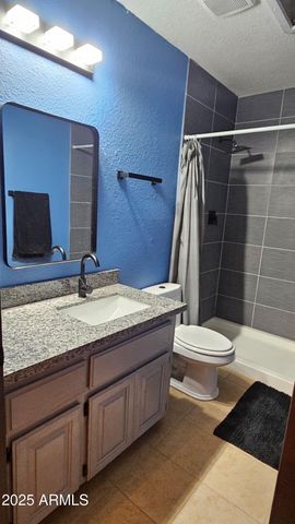 7320 W READE Avenue, Glendale, AZ 85303