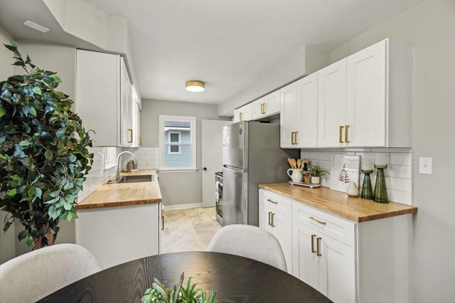 3708 Mallory Avenue SW, Wyoming, MI 49519