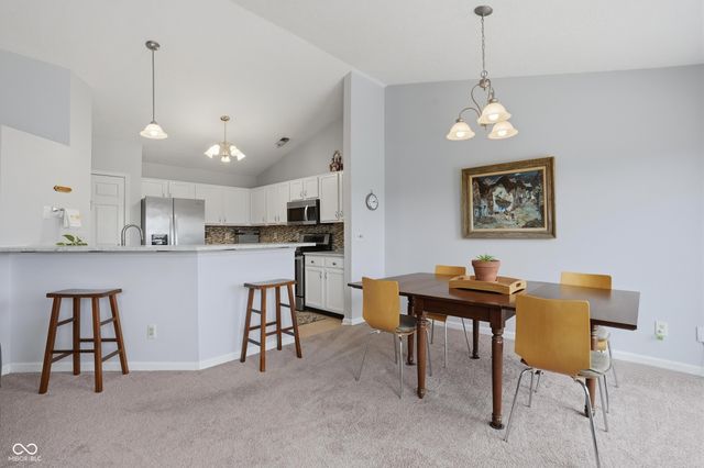 6382 Hillview Circle, Fishers, IN 46038