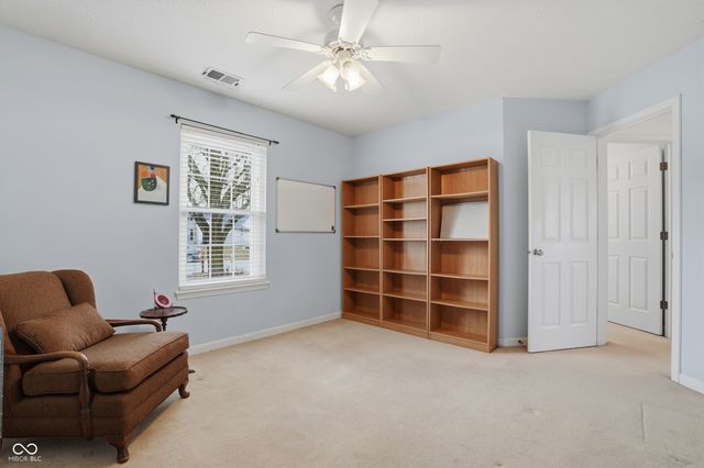 6382 Hillview Circle, Fishers, IN 46038