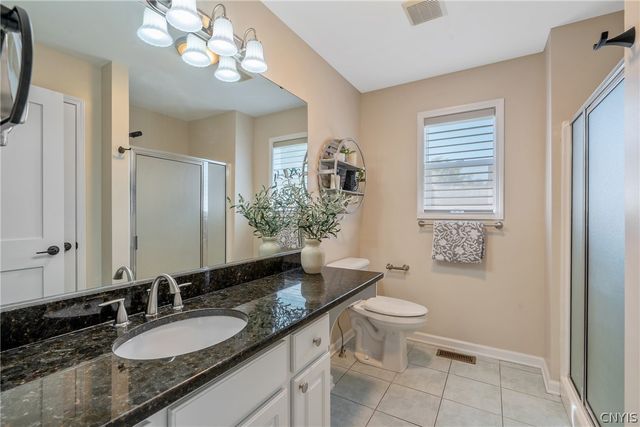 7921 Rose Court Drive, Cicero, NY 13039