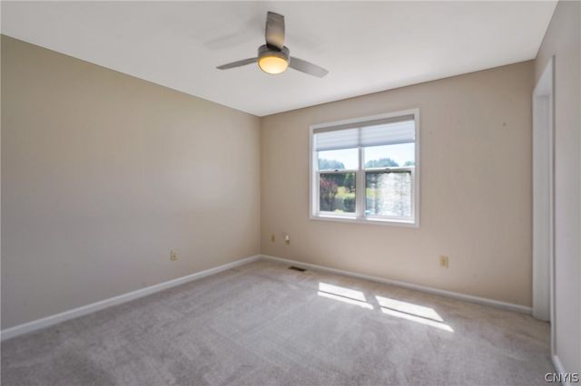7921 Rose Court Drive, Cicero, NY 13039